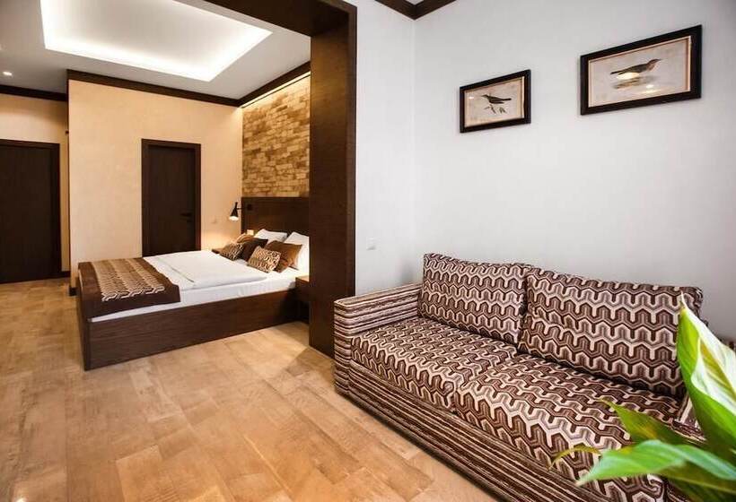 בית מלון כפרי Simple