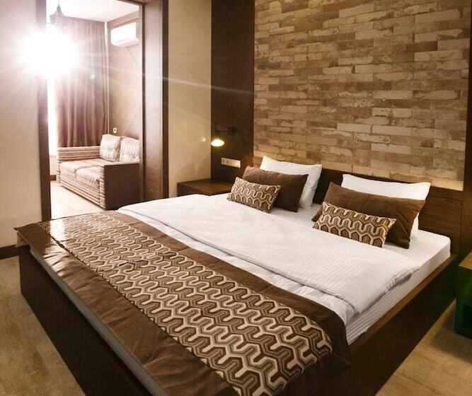 בית מלון כפרי Simple