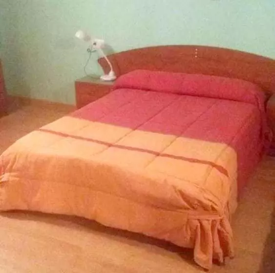 5 Bedrooms House With Enclosed Garden At Munain