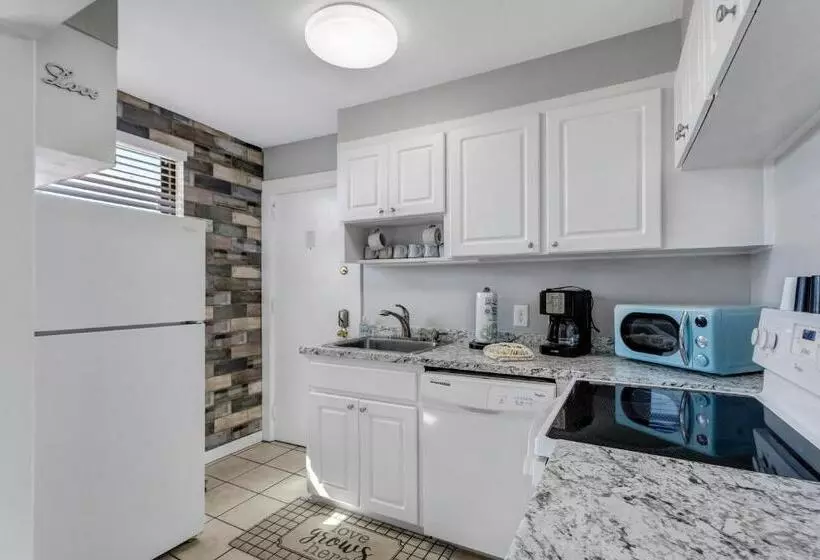 Gulf Winds Resort By Travel Resort Services