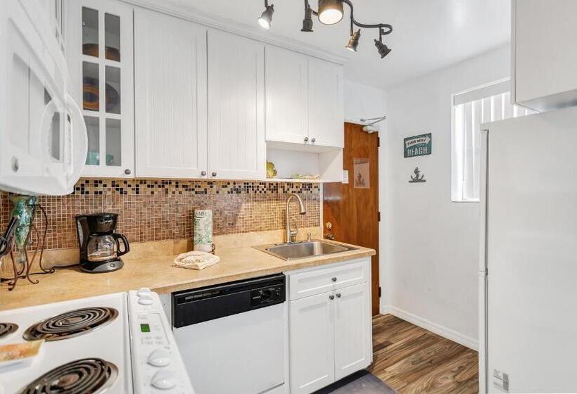 Gulf Winds Resort By Travel Resort Services