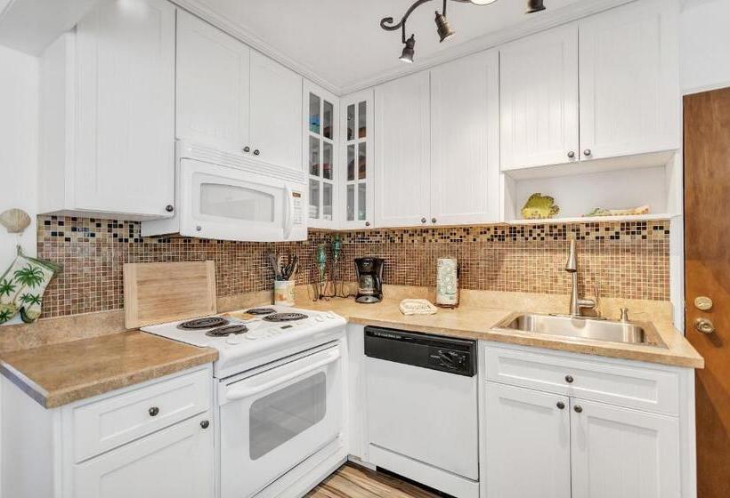 Gulf Winds Resort By Travel Resort Services