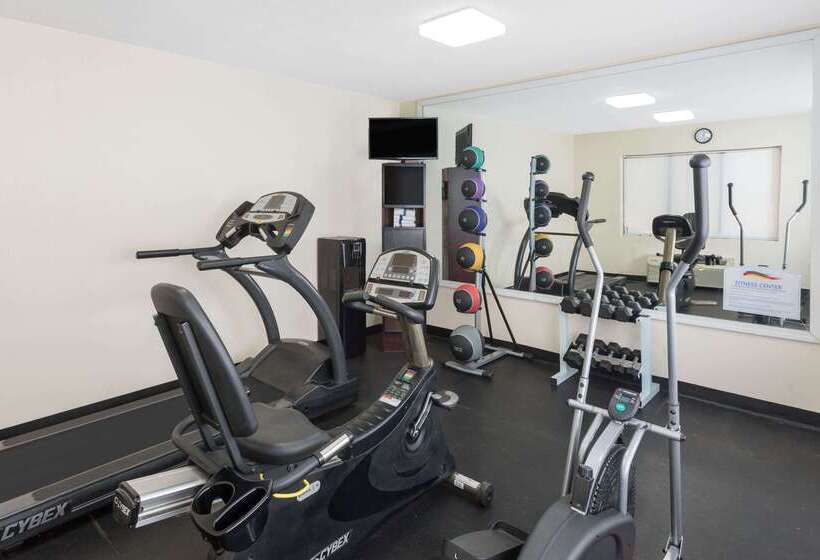 酒店 Baymont By Wyndham Orangeburg North