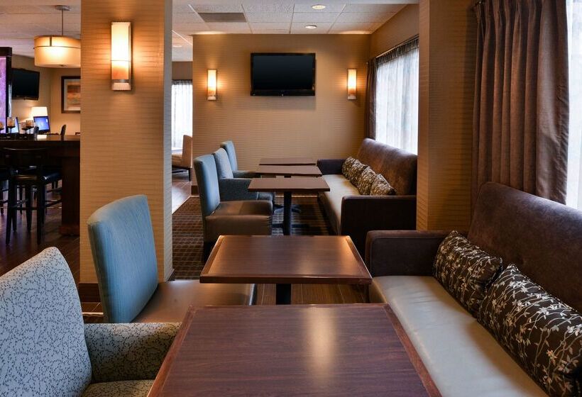 هتل Best Western Plus Wichita West Airport Inn