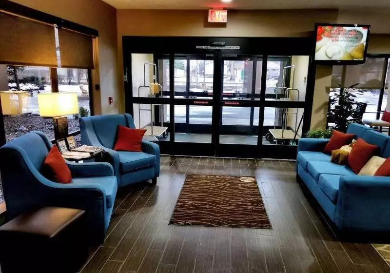 هتل Comfort Inn, Erie   Near Presque Isle