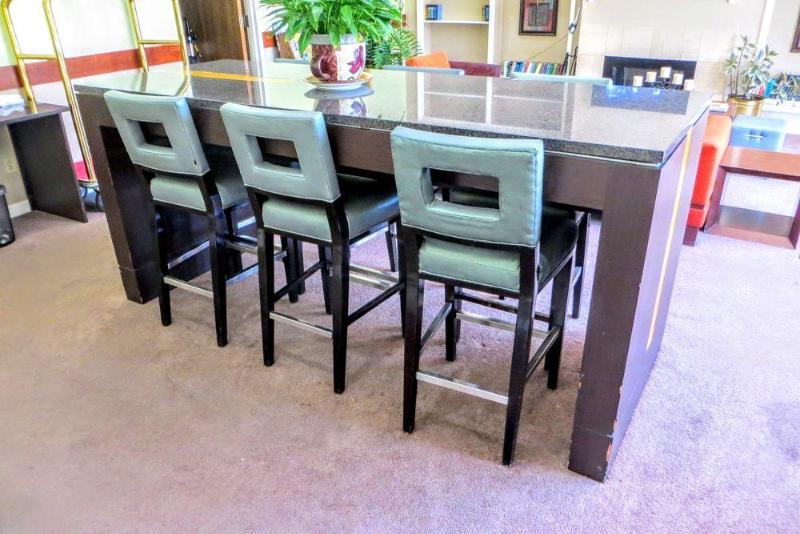 هتل Guest House Inn