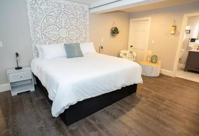 酒店 Gunstock Inn & Suites