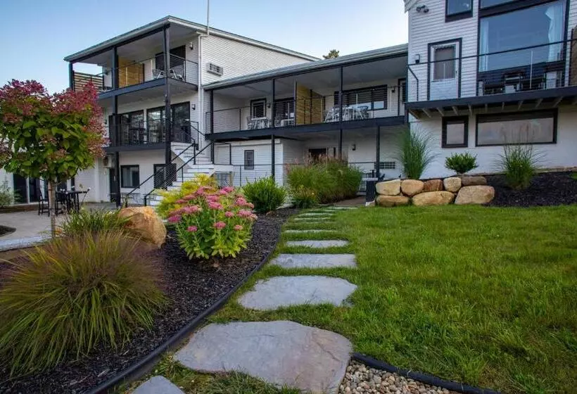 酒店 Gunstock Inn & Suites