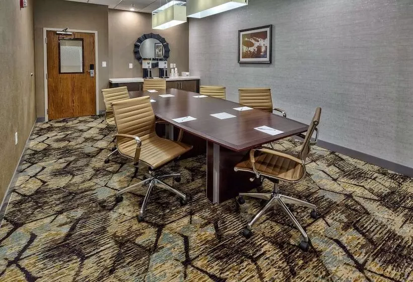 فندق Hampton Inn & Suites Memphis Wolfchase Galleria