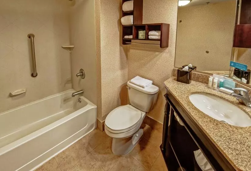 Отель Hampton Inn Ashland