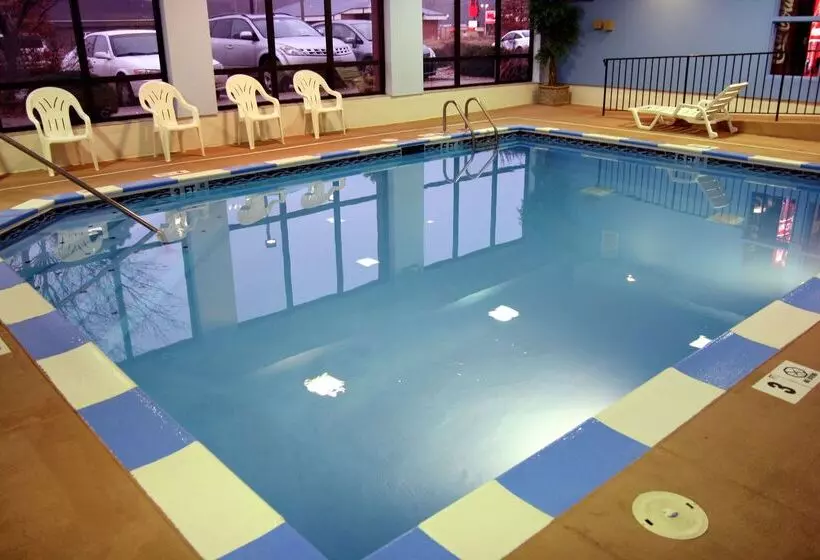 Отель Hampton Inn Ashland