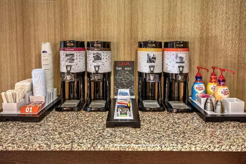 Отель Hampton Inn Ashland