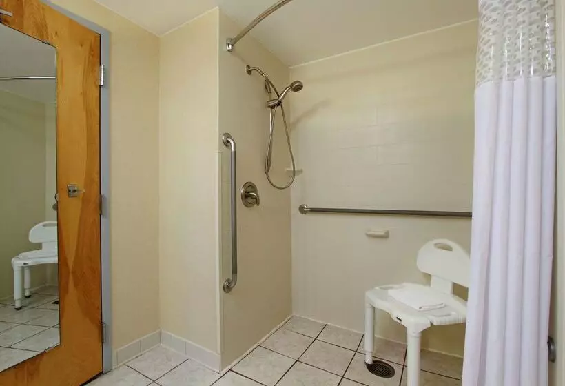 Hotelli Hampton Inn Ashtabula