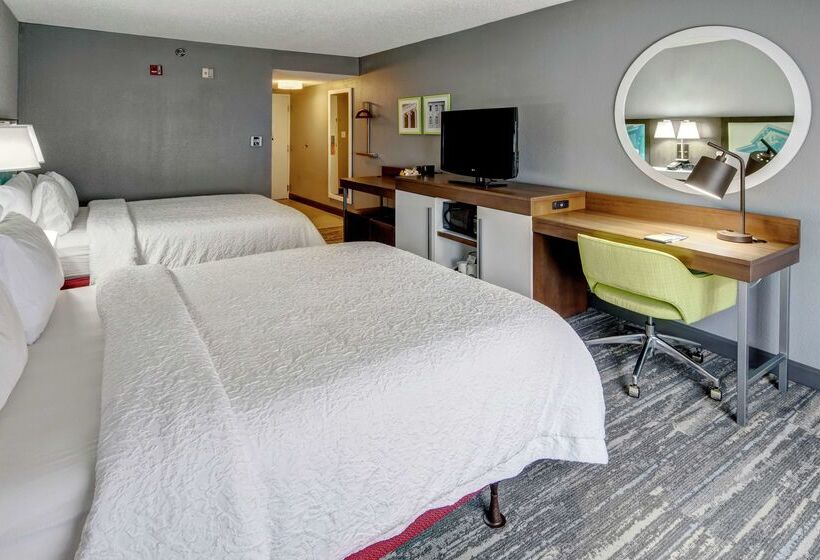 فندق Hampton Inn Batesville