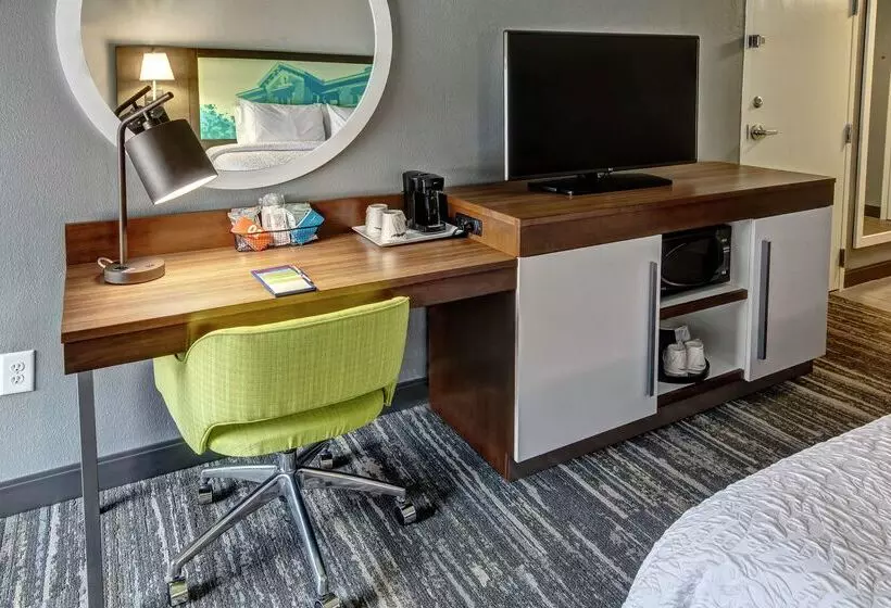Отель Hampton Inn Batesville