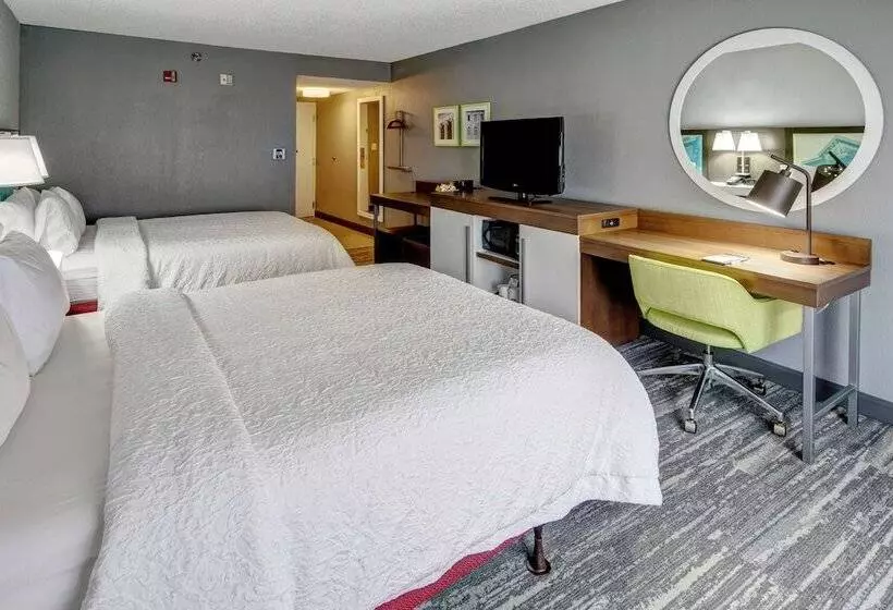 Отель Hampton Inn Batesville