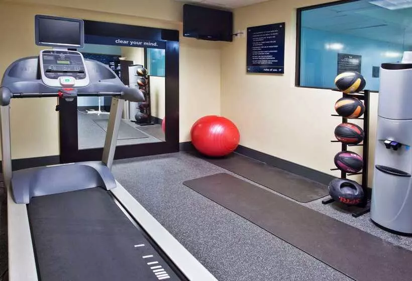 فندق Hampton Inn Columbus East