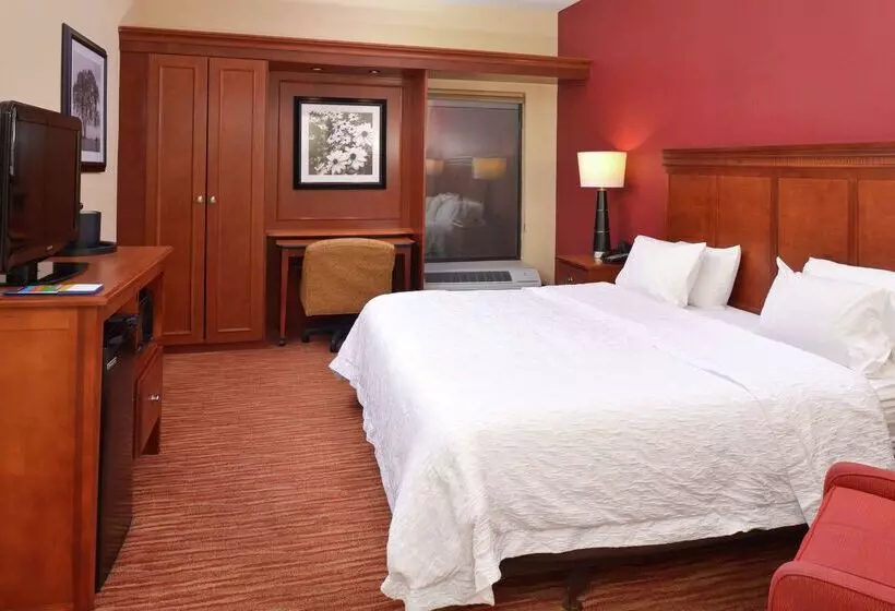 فندق Hampton Inn Columbus East