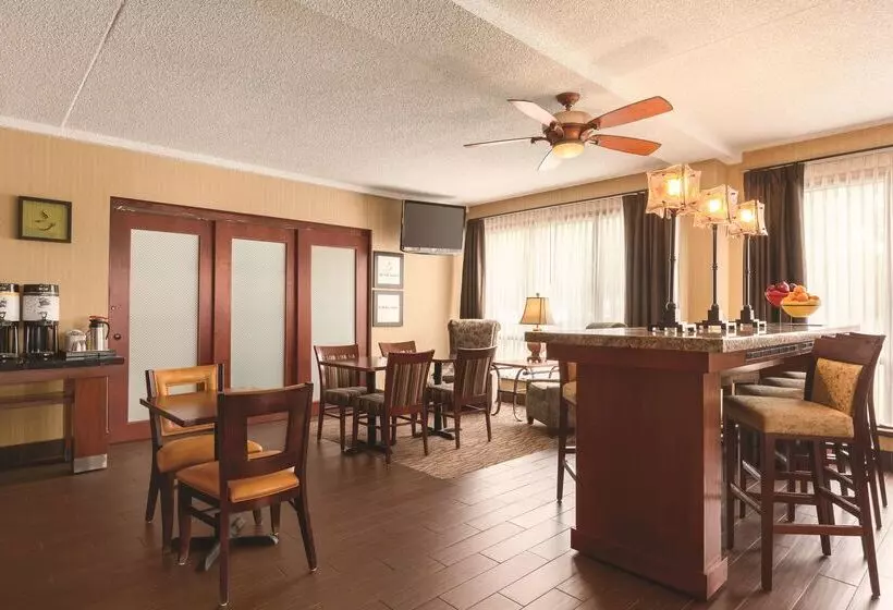 호텔 Hampton Inn Des Moinesairport