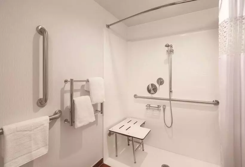 호텔 Hampton Inn Des Moinesairport