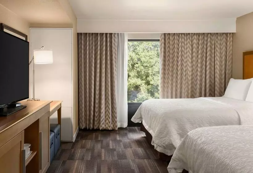 هتل Hampton Inn Fort Smith