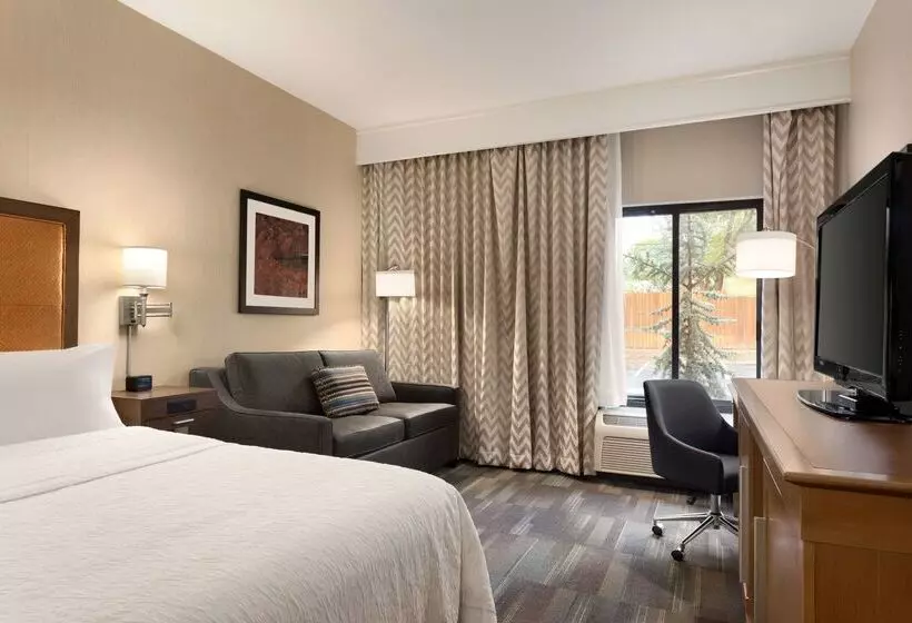 هتل Hampton Inn Fort Smith