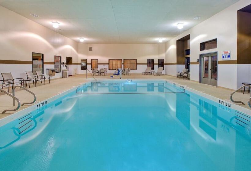 호텔 Hampton Inn Gaylord