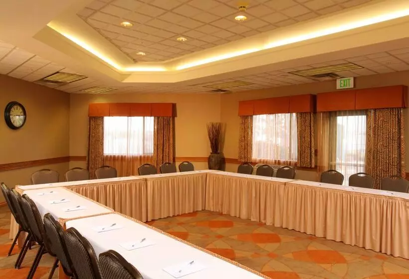 فندق Hampton Inn Kalispell