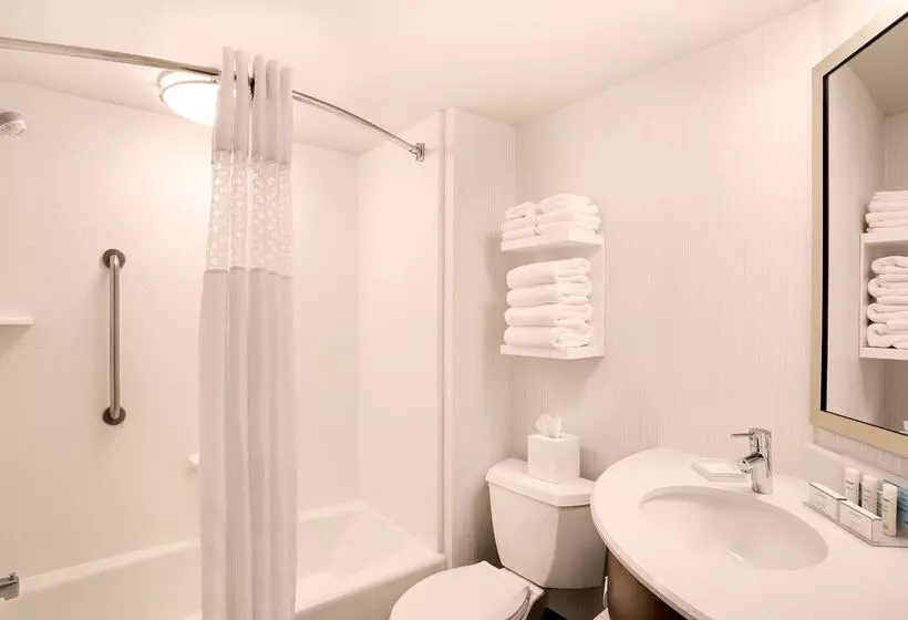 酒店 Hampton Inn Lancaster