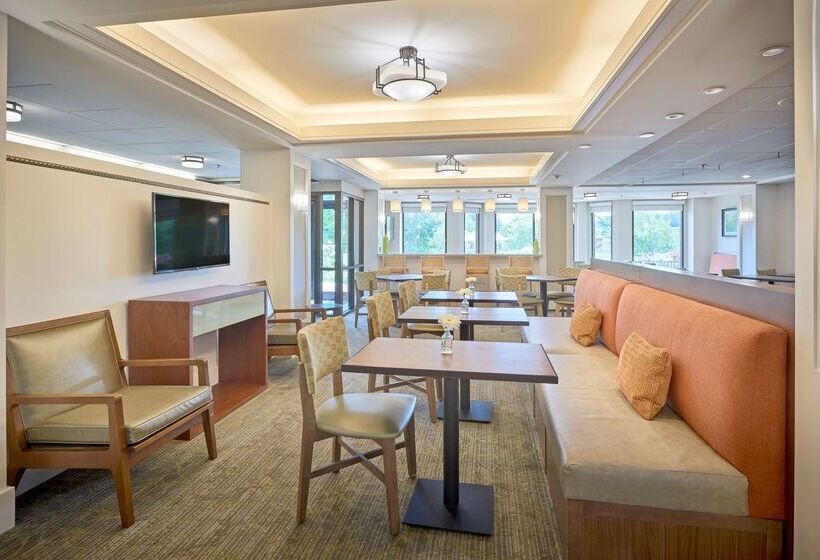 فندق Hampton Inn Lancaster