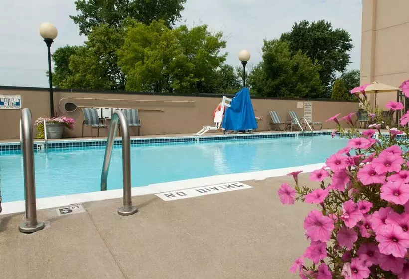 فندق Hampton Inn Louisville North/clarksville