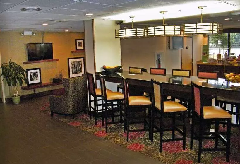 Отель Hampton Inn Norfolk/chesapeake