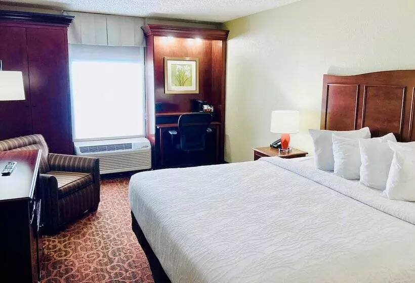 Отель Hampton Inn Norfolk/chesapeake