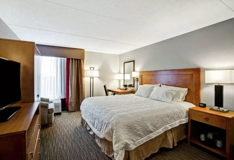 Отель Hampton Inn Norfolk Naval Base