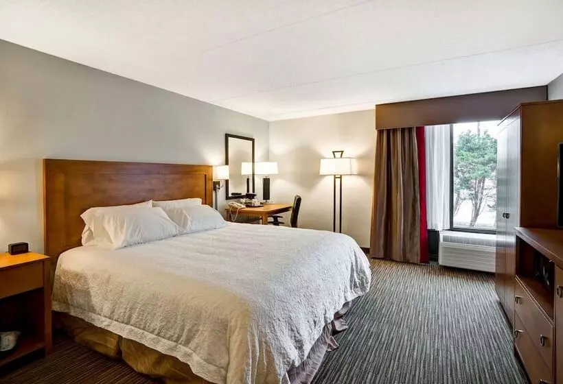 Отель Hampton Inn Norfolk Naval Base