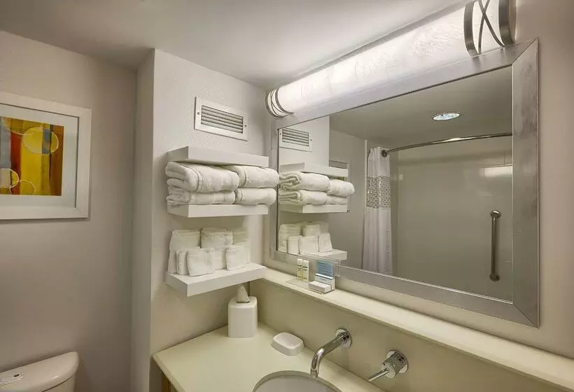 هتل Hampton Inn Raleigh Garner