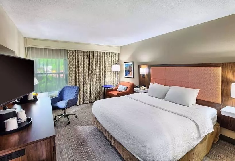 هتل Hampton Inn Raleigh Garner