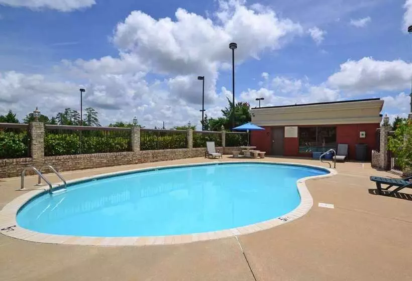 호텔 Hampton Inn South Hill