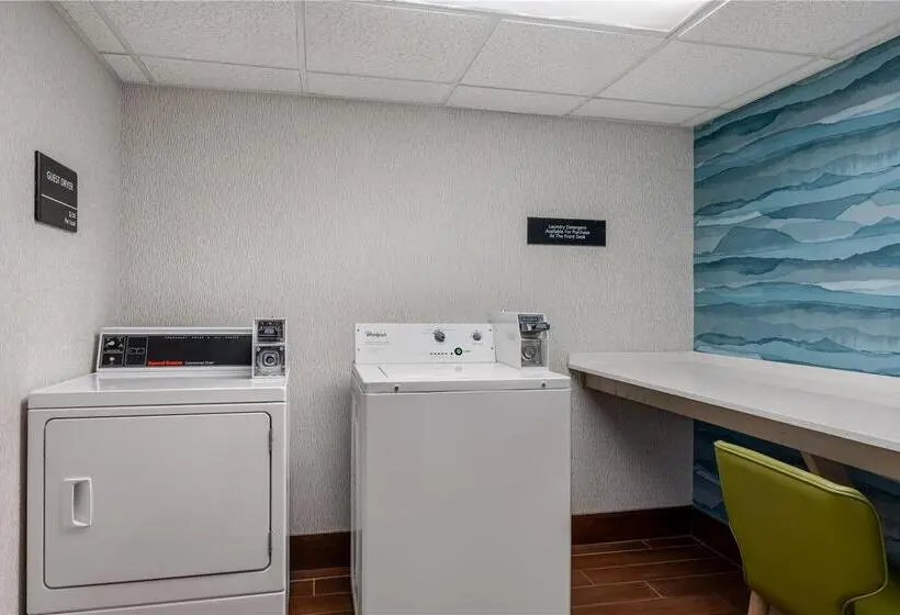 ホテル Hampton Inn South Hill