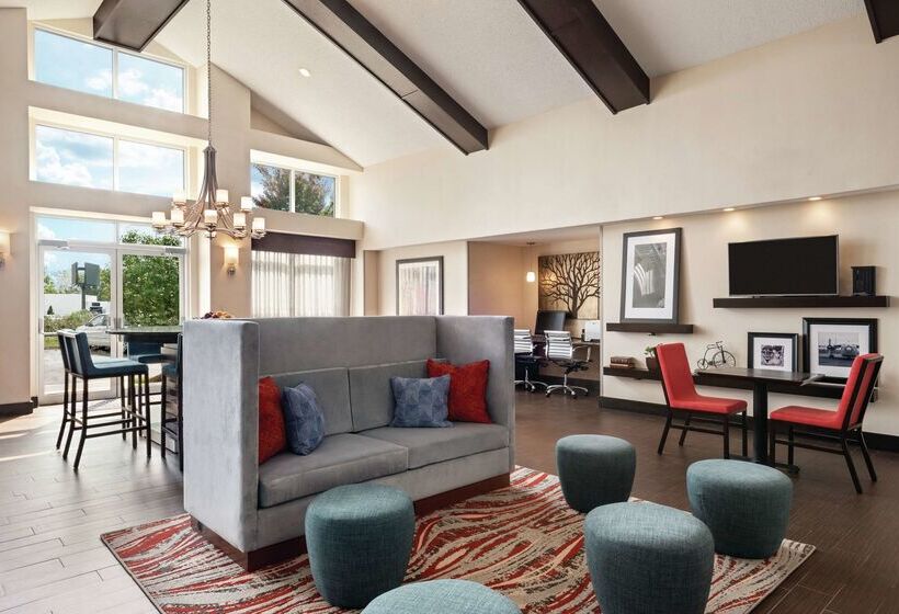 Szálloda Hampton Inn & Suites Ft. Waynenorth