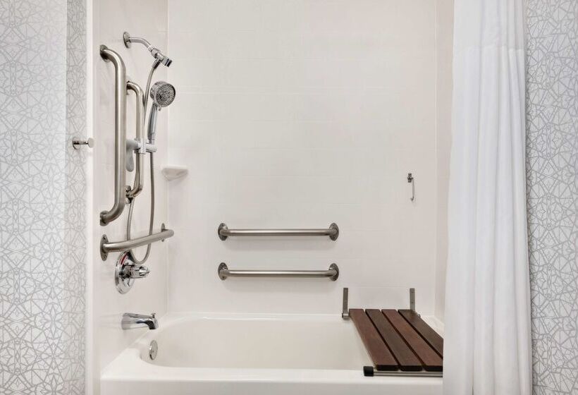 Szálloda Hampton Inn & Suites Ft. Waynenorth