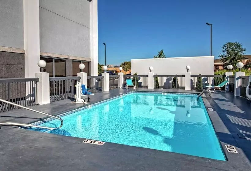 호텔 Hampton Inn Tullahoma