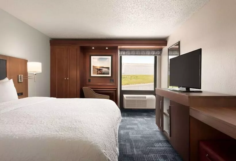 هتل Hampton Inn By Hilton Wausau