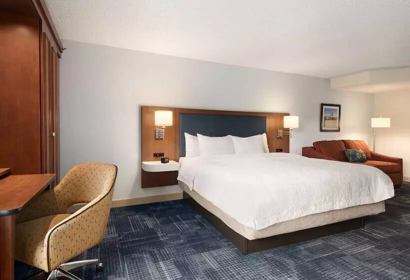 هتل Hampton Inn By Hilton Wausau