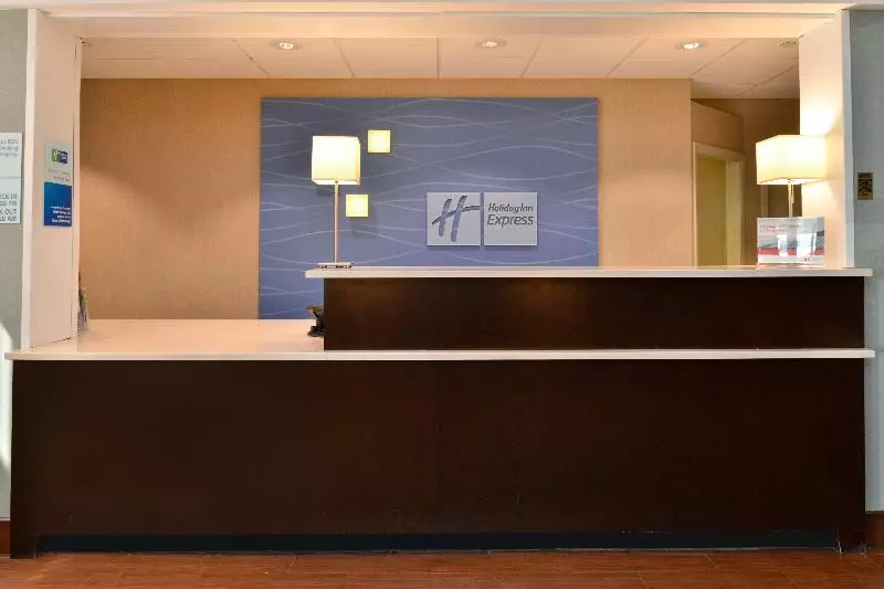 هتل Holiday Inn Express Worcester