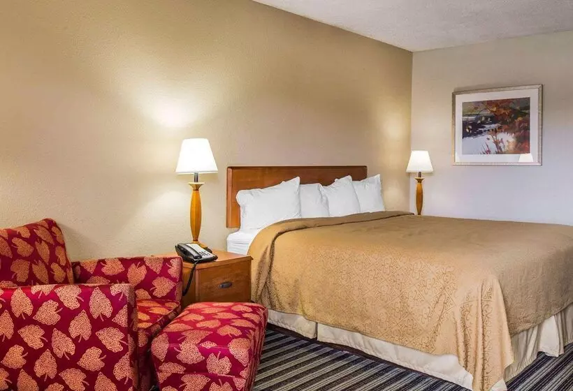 ホテル Quality Inn At The Mall  Valdosta