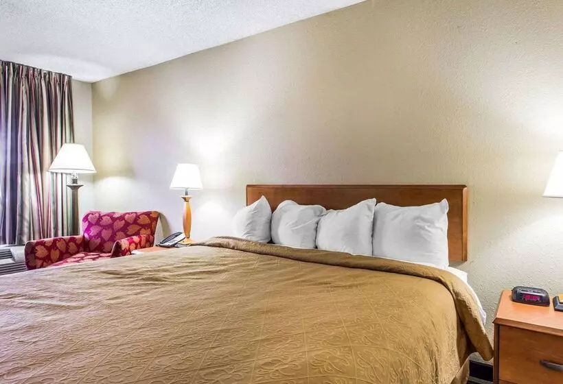 ホテル Quality Inn At The Mall  Valdosta