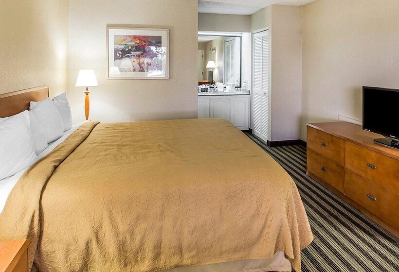 هتل Quality Inn At The Mall Valdosta