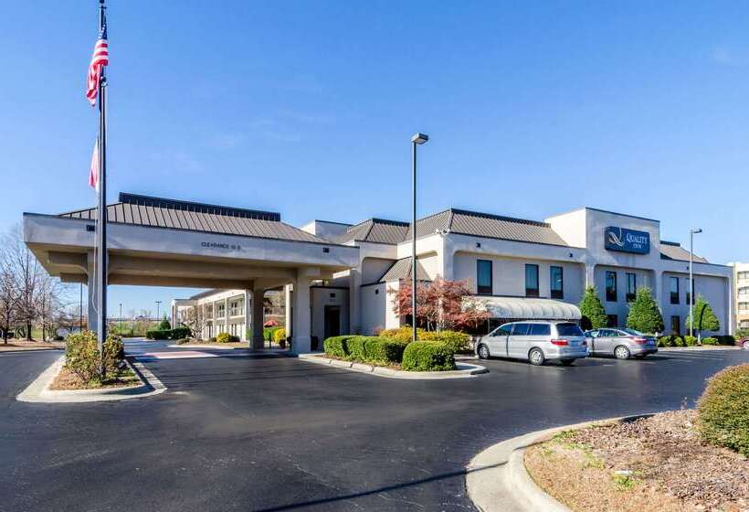 فندق Quality Inn