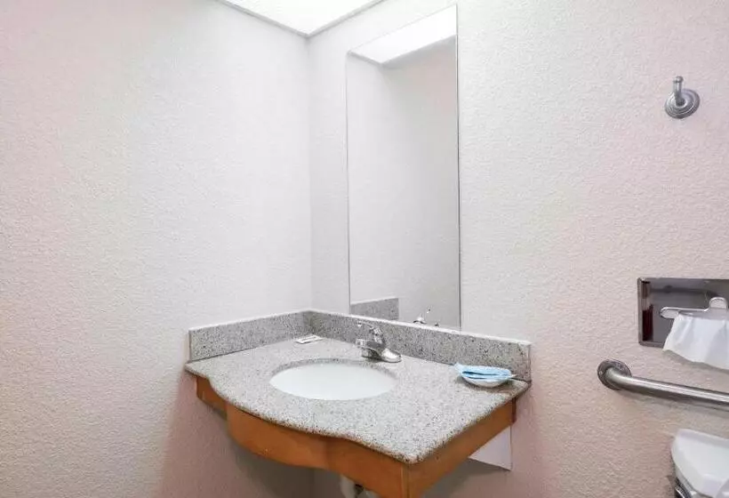 ホテル Sonesta Essential Ames